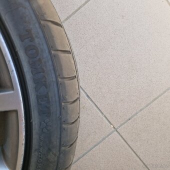 Letni pneu 235/35/19 - 7