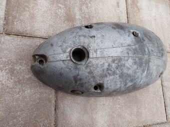 Jawa CZ, kyvacka - kryt motoru - 7