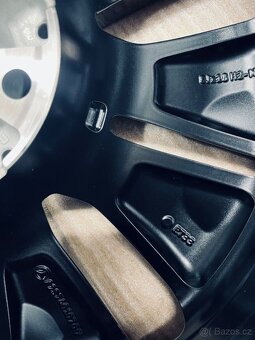 TOP zimní sada R18 Mercedes CLS W257 originál - 7