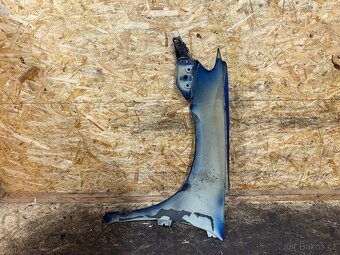 PRAVÝ PŘEDNÍ BLATNÍK VW SCIROCCO 2008-2017 1K8821106 LR5Z - 7