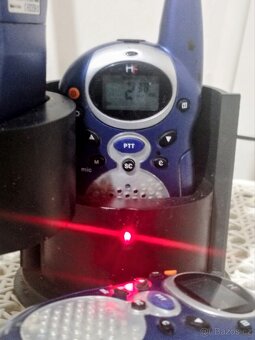 vysílačky & dobíjecí stojánek + nabíječka - 7