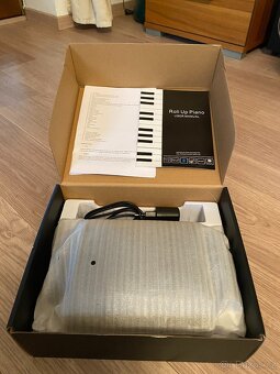 NOVÉ Elektrické piano rolovací s 61 klávesami + reproduktor - 7