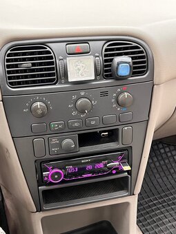 Volvo v40 - 7