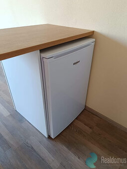 Pronájem, byt 1+kk, 37m2, balkón 6m2, sklep, Husova tř., okr - 7