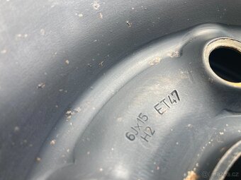 Zimní kola ŠKODA OCTAVIA II 15" 5x112 ET47 BARUM 195/65R15 - 7