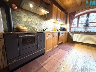 Prodej rodinného domu 250 m², Hevlín, ev.č. 01915 - 7