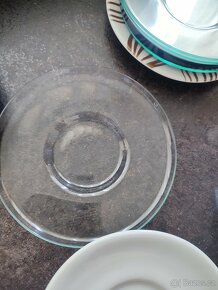 Podšálky, šálky, dózy na cukr - 7