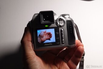 Fujifilm S304 - čtěte popis - 7