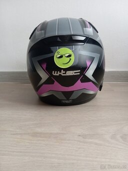 Integrální motocyklová helma - 7