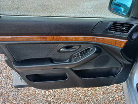 BMW 520i,YOUNGTIMER,TOP stav, - 7