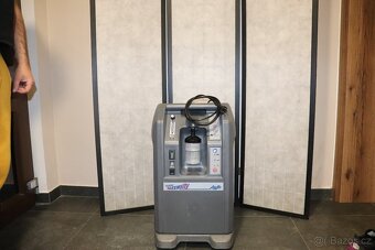 Prodám kyslíkový koncentrátor AirSep 10 litrů. - 7