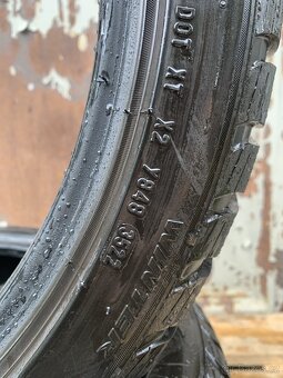 2ks 225/40/19 Pirelli/2022/93H/zimní pneu 7m - 7