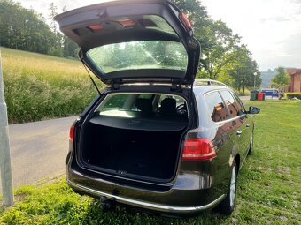 VW Passat B7 2.0 TDi, ORIG. TAŽNÉ, SENZORY, NAVI, SERVIS VW. - 7