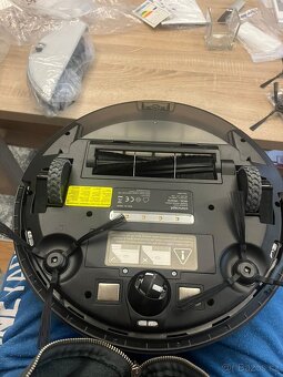 Prodám robotický vysavač - 7