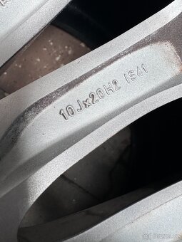 Originál sada alu kol BMW 7 G11 - R20 s pneu - 7