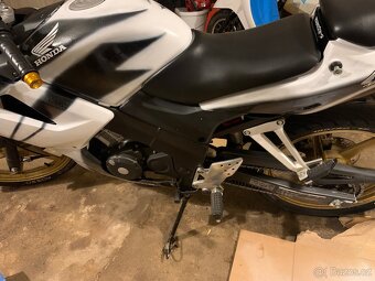 Honda cbr125r 4000 km najeto - 7