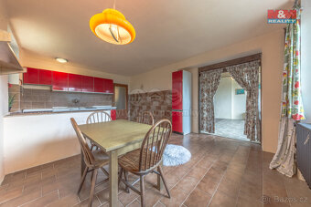 Prodej rodinného domu Košátky, celková plocha 262 m² - 7