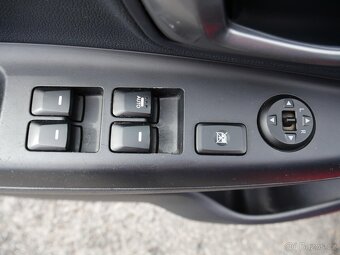 Kia Rio 1.4 i ,  80 kW benzín, 2013 - 7