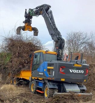 komplet 20t bagr Volvo EW160 tilt+2D nivelace /přívěs lopat - 7