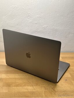 MacBook Pro 15” 2018/32GB RAM/Intel i7/512GB SSD/ Záruka - 7