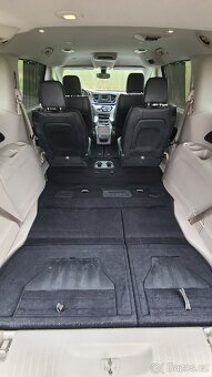 Chrysler Pacifica Touring L - 7
