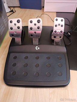 Logitech G923 herní volant + řadící páka - 7