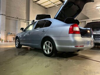 Prodám Skoda Octavia II 1,6TDI 2010 r.v - 7
