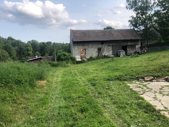 Pozemek a dvě stodoly - 7