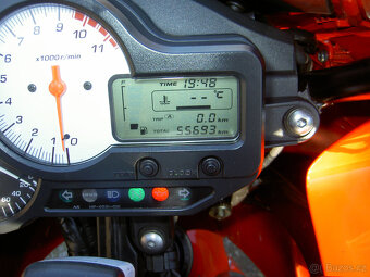 Honda VTR1000F - 7