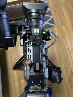 Fotoaparát Sony Cinema Line FX9 w28-135 F4(ILMEFX6V) a přísl - 7