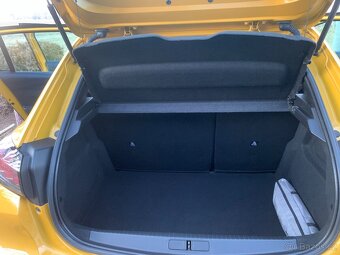 Peugeot 208 - Automat EAT8, 1.2 /74kW - 7