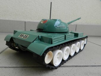TANK T 54 - ITES r. 1968 ČSSR - 7