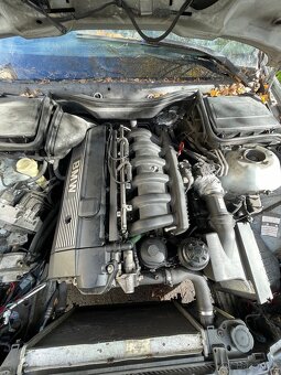 BMW E39 - 7