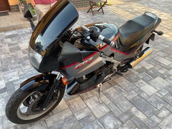 Kawasaki GPZ 500s - 7