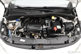 Peugeot 2008 1,2 PureTech 60 kW - 7