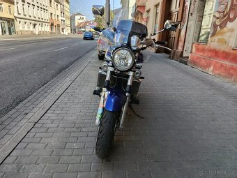 Suzuki GSX 1400 - 7