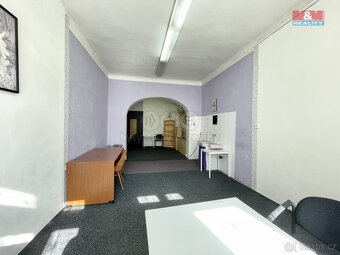 Pronájem obchod a služby, 35 m², Sokolov, ul. Staré náměstí - 7