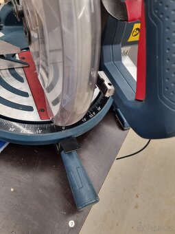 Pokosová pila Bosch GCM 10MX - 7