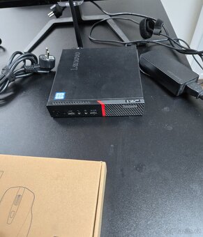 Kompletní sestava Lenovo ThinkCentre M700 TFF+ Monitor - 7