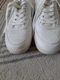 Dámské bílé tenisky Esprit, vel. 38 - 7