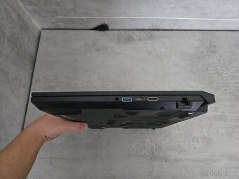 Herní notebook MSI Katana 17 - RTX 5070/32GB RAM/i7 - 7