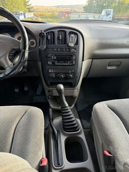 Chrysler Grand Voyager 2.5 CRD - 7