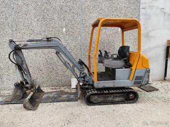 Minibagr PelJob 1,5t + 2x lyžica. - 7