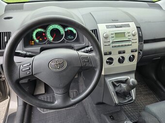 Toyota Corolla Verso, 2005, 1,6VVTi 81kW, ČR, klimatizace - 7