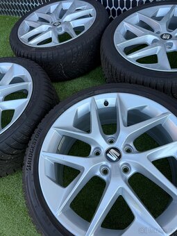 Seat Leon FR - 5x112 - 225/40 R18 ZIMNÍ ORIGINÁLNÍ SADA - 7