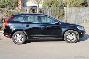 Volvo XC60 2.0 D4 Drive-E / Momentum / Automat / Tažné - 7