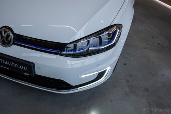 VOLKSWAGEN E-GOLF - 7