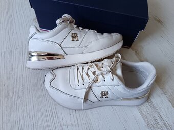Dámské tenisky Tommy Hilfiger - 7