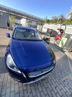 Volvo v60 2.0 nafta 120 kw - 7