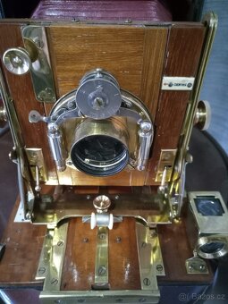 Starožitný fotoaparát - 7